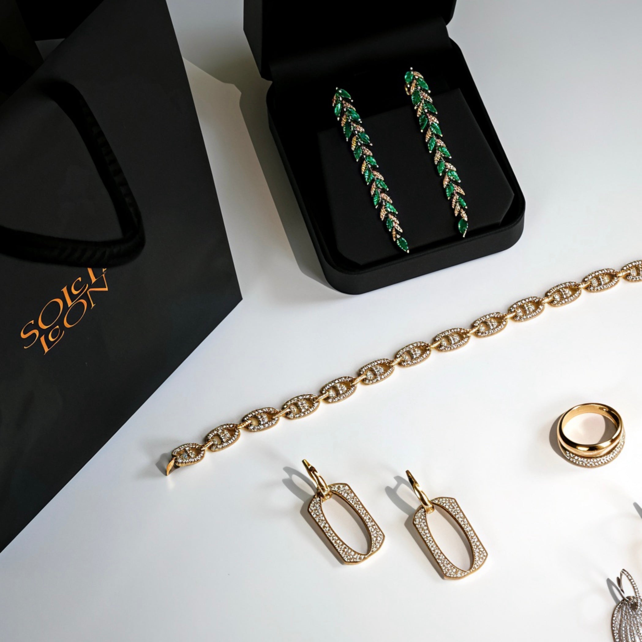 EMERALD LEAF DROP EARRINGS - Soleil Leon